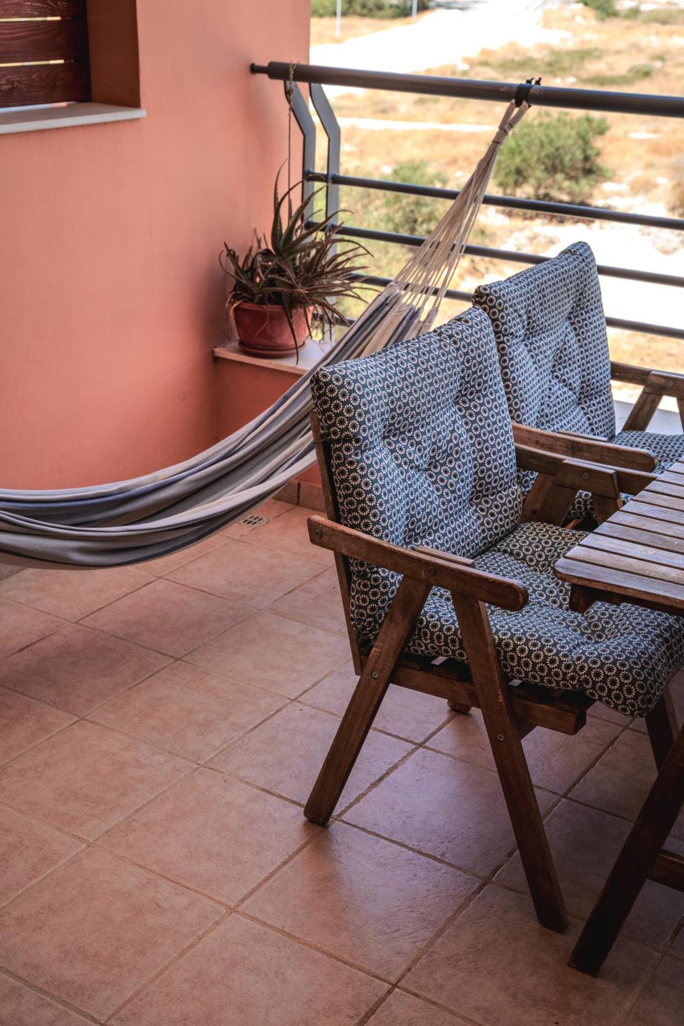 Isabella One Bedroom Larnaca Exterior photo