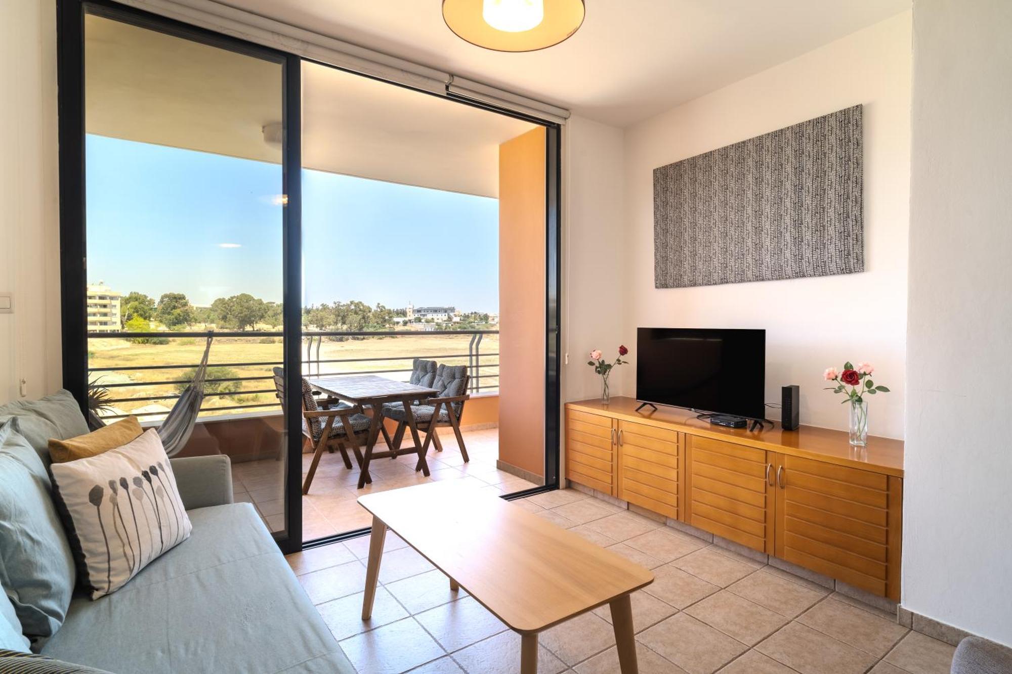 Isabella One Bedroom Larnaca Exterior photo